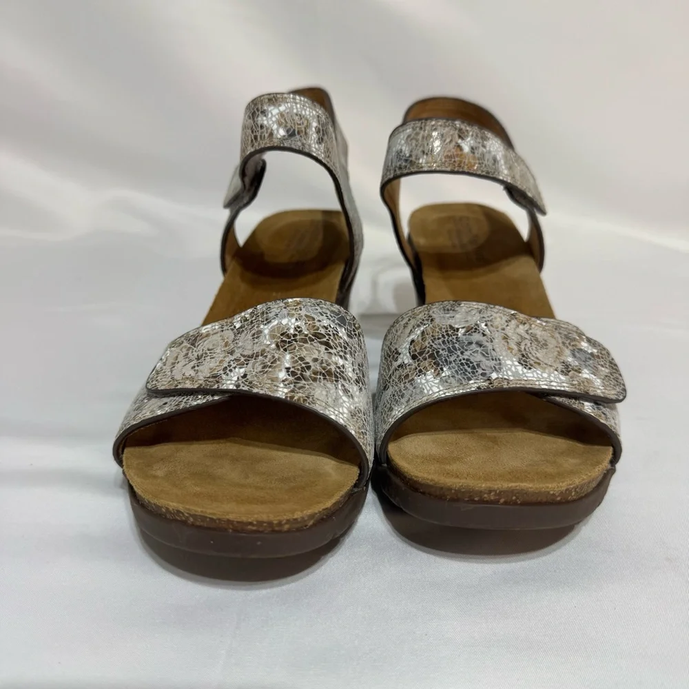 Comfortiva Womens Abria Pillowtop Wedge‎ Sandals Gray Floral Slingback Size 11W